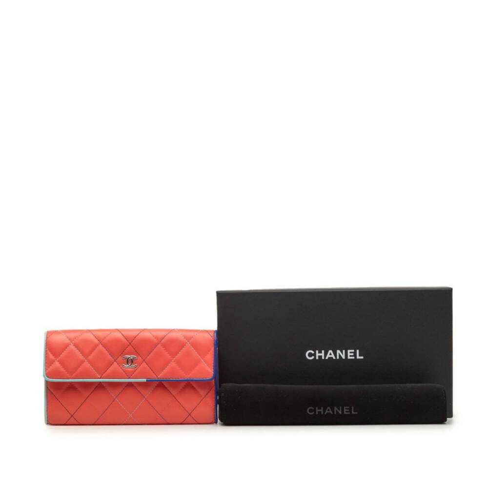 CHANEL Pink Lambskin Leather Logo Wallet - Picture 7 of 7